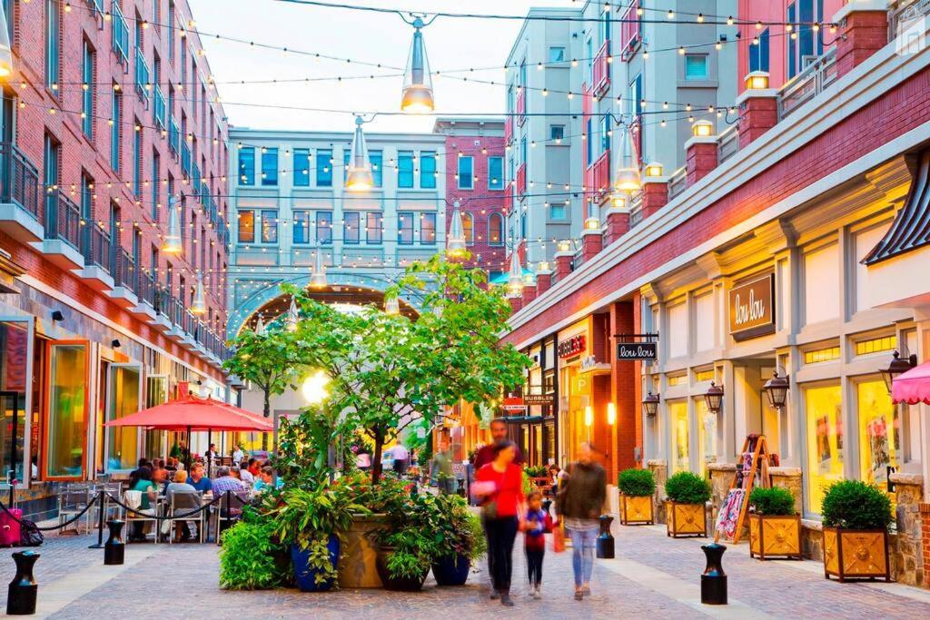 Dc'S Best Location 4 Bed With Parking Walk To Metro And Nightlife Bethesda Row Chevy Chase Ngoại thất bức ảnh