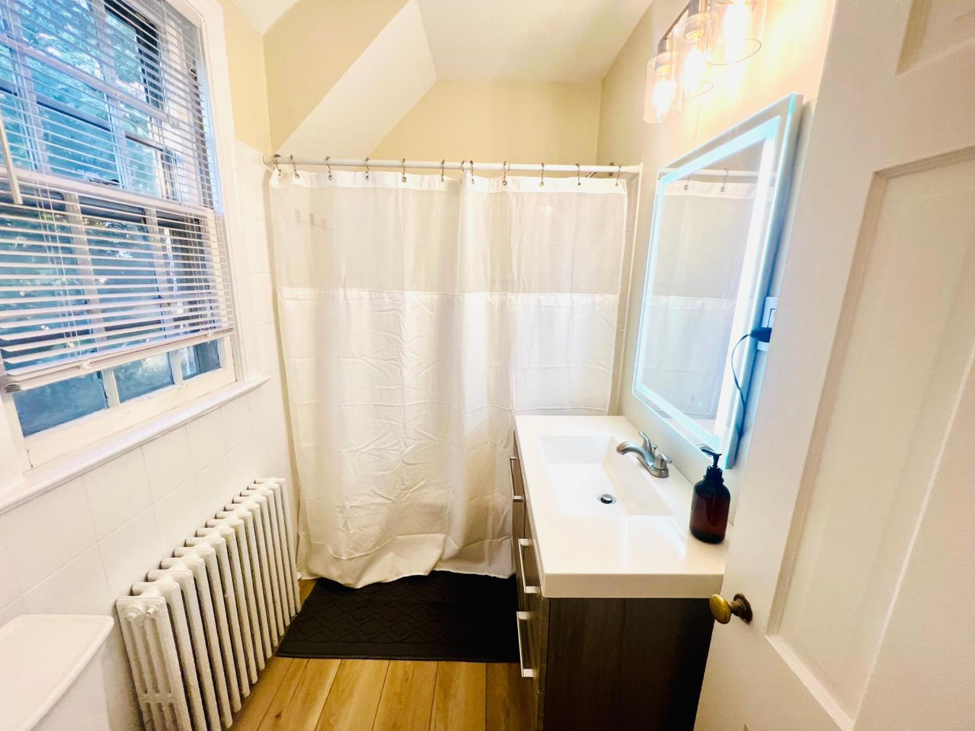 Dc'S Best Location 4 Bed With Parking Walk To Metro And Nightlife Bethesda Row Chevy Chase Ngoại thất bức ảnh